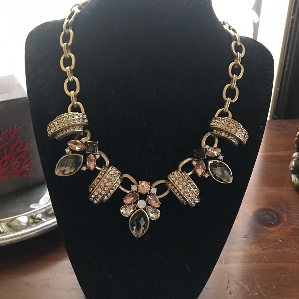 Women’s necklace
